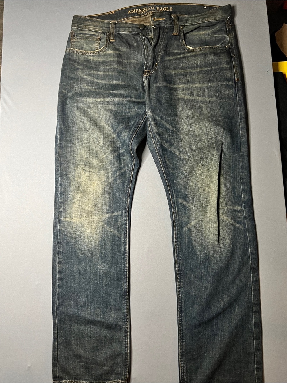 American Eagle Outfitters Men's Washed Blue slim Straight Jeans